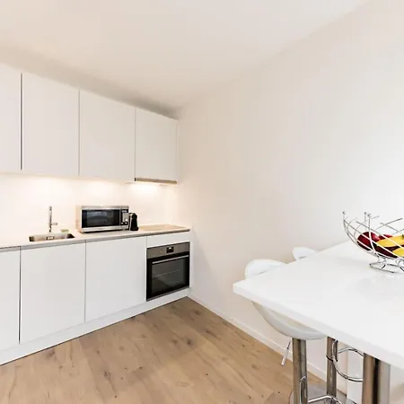 The Mini Minimalist Free Parking Appartement *